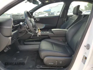2023 Hyundai Ioniq 6 Limited z VIN KMHM54AA5PA021637, wystawiony jako Copart lot #51473914 z przebiegiem 16 212 mil mil oraz . Historia ofert i sprzedaży dostępna na DreamBid. Obrazek 7.