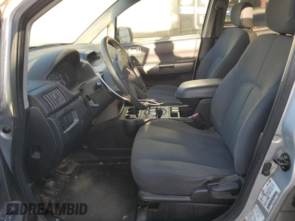 2004 Mitsubishi Endeavor LS with VIN 4A4MM21S64E071349, listed as a Copart auction lot 79135164 with 74,191 mi miles and Clean Title. Bid and sale history available at carsss.com. Image 7.