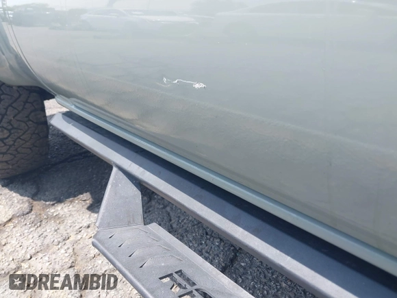 2022 Toyota Tacoma SR5 with VIN 3TMBZ5DN1NM035572, listed as a IAAI auction lot 42083925 with 82,596 mi miles and . Bid and sale history available at DreamBid. Image 18.