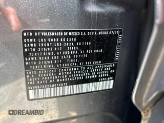2018 Volkswagen Tiguan S z VIN 3VV0B7AX2JM014870, wystawiony jako Copart lot #65734835 z przebiegiem 118 575 mil mil oraz Czysty tytuł • Clean title. Historia ofert i sprzedaży dostępna na DreamBid. Obrazek 10.