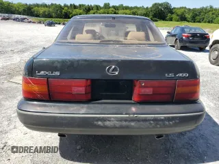 1993 Lexus LS z VIN JT8UF11E1P0151518, wystawiony jako Copart lot #56977544 z przebiegiem Nie podano mil oraz Nie do naprawy. Historia ofert i sprzedaży dostępna na DreamBid. Obrazek 6.
