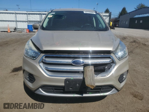 2017 Ford Escape SE with VIN 1FMCU0GD1HUE86831, listed as a Copart auction lot 46753205 with 43,709 mi miles and Salvage Title. Bid and sale history available at carsss.com. Image 5.