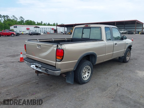 1997 Mazda B-Series Truck LE z VIN 4F4DR17X5VTM29258, wystawiony jako IAAI lot #42205942 z przebiegiem 271 473 mil mil oraz . Historia ofert i sprzedaży dostępna na DreamBid. Obrazek 4.