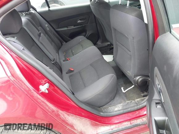 2014 Chevrolet Cruze 1LT z VIN 1G1PC5SB1E7191629, wystawiony jako IAAI lot #42341440 z przebiegiem 109 596 mil mil oraz . Historia ofert i sprzedaży dostępna na DreamBid. Obrazek 8.
