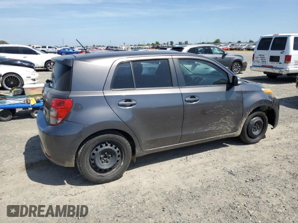 2013 Scion xD z VIN JTKKUPB44D1028981, wystawiony jako Copart lot #55114845 z przebiegiem 170 581 mil mil oraz Szkoda całkowita • Salvage title. Historia ofert i sprzedaży dostępna na DreamBid. Obrazek 3.
