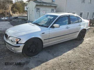 2003 BMW 3 Series 330xi with VIN WBAEW53483PG21420, listed as a Copart auction lot 47168055 with 203,701 mi miles and Salvage Title. Bid and sale history available at carsss.com. Image 1.