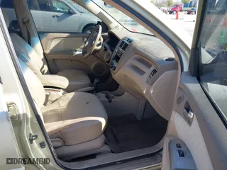 2006 Kia Sportage LX with VIN KNDJF723X67143301, listed as a IAAI auction lot 41950899 with 271,184 mi miles. Bid and sale history available at carsss.com. Image 5.