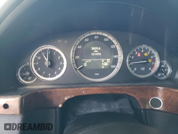 2010 Mercedes-Benz E 350 Luxury with VIN WDDHF5GB3AA132788, listed as a Copart auction lot 52575595 with 121,476 mi miles and Salvage Title. Bid and sale history available at carsss.com. Image 9.