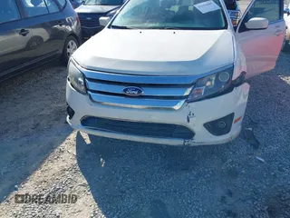 2011 Ford Fusion SEL z VIN 3FAHP0JA6BR150032, wystawiony jako IAAI lot #41651085 z przebiegiem 233 131 mil mil oraz . Historia ofert i sprzedaży dostępna na DreamBid. Obrazek 6.