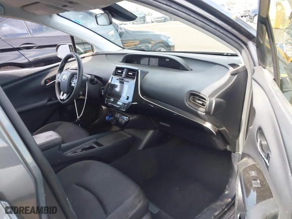 2019 Toyota Prius L Eco with VIN JTDKARFU2K3092671, listed as a IAAI auction lot 41435353 with 212,854 mi miles. Bid and sale history available at carsss.com. Image 5.