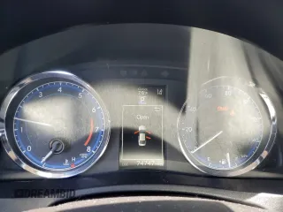 2019 Toyota Corolla L z VIN 2T1BURHEXKC237105, wystawiony jako Copart lot #58197875 z przebiegiem 74 747 mil mil oraz Szkoda całkowita • Salvage title. Historia ofert i sprzedaży dostępna na DreamBid. Obrazek 9.