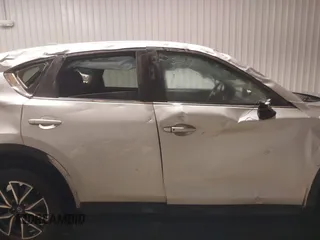 2018 Mazda CX-5 Touring with VIN JM3KFBCM7J0347769, listed as a IAAI auction lot 41611985 with 158,579 mi miles. Bid and sale history available at carsss.com. Image 14.