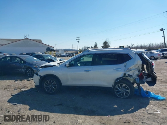 2015 Nissan Rogue SV with VIN 5N1AT2MV4FC905034, listed as a IAAI auction lot 41696720 with 170,132 mi miles. Bid and sale history available at carsss.com. Image 14.