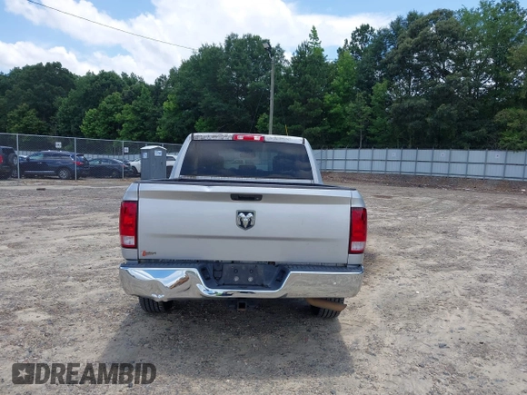 2018 Ram 1500 Express z VIN 3C6RR6KG4JG252350, wystawiony jako IAAI lot #42537585 z przebiegiem 202 104 mil mil oraz . Historia ofert i sprzedaży dostępna na DreamBid. Obrazek 16.