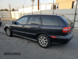 2001 Volvo V40 z VIN YV1VW29551F747214, wystawiony jako Copart lot #44844735 z przebiegiem 183 144 mil mil oraz Tytuł czysty. Historia ofert i sprzedaży dostępna na DreamBid. Obrazek 2.