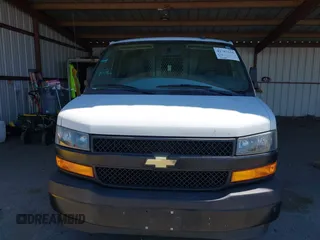 2018 Chevrolet Express Cargo with VIN 1GCWGAFP0J1339529, listed as a IAAI auction lot 42783116 with 121,861 mi miles and . Bid and sale history available at DreamBid. Image 6.