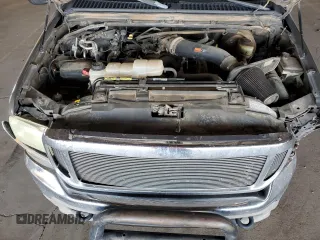 2002 Ford Excursion Limited с VIN 1FMNU42S32EB52470, выставлен на аукционе Copart как лот 47244495 с пробегом 218 302 миль миль и Списание • Salvage title. История ставок и продаж доступна на DreamBid. Изображение 11.