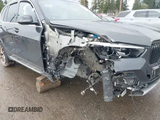 2022 BMW X5 xDrive40i with VIN 5UXCR6C06N9M67099, listed as a IAAI auction lot 41296632 with Not provided miles and . Bid and sale history available at DreamBid. Image 6.
