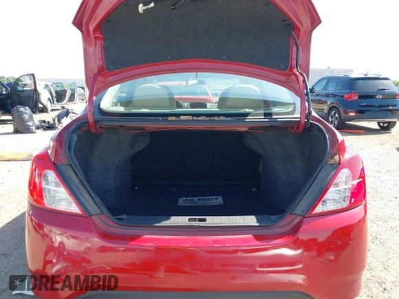 2015 Nissan Versa SV with VIN 3N1CN7AP7FL889199, listed as a IAAI auction lot 41968003 with 97,837 mi miles. Bid and sale history available at carsss.com. Image 18.