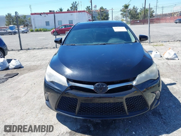 2017 Toyota Camry XLE z VIN 4T1BF1FK6HU370827, wystawiony jako IAAI lot #41870412 z przebiegiem 95 975 mil mil oraz . Historia ofert i sprzedaży dostępna na DreamBid. Obrazek 12.