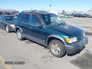 2002 Kia Sportage with VIN KNDJA723925120001, listed as a IAAI auction lot 41931419 with 145,675 mi miles. Bid and sale history available at carsss.com. Image 1.