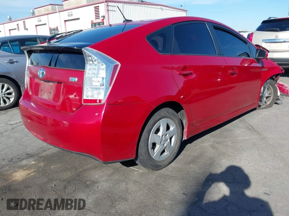 2010 Toyota Prius II with VIN JTDKN3DU0A0020971, listed as a IAAI auction lot 41840570 with 121,155 mi miles. Bid and sale history available at carsss.com. Image 4.