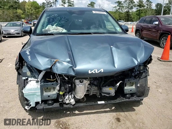 2024 Kia Carnival EX with VIN KNDNC5H3XR6404619, listed as a Copart auction lot 50740555 with 23,374 mi miles and Salvage Title. Bid and sale history available at carsss.com. Image 11.