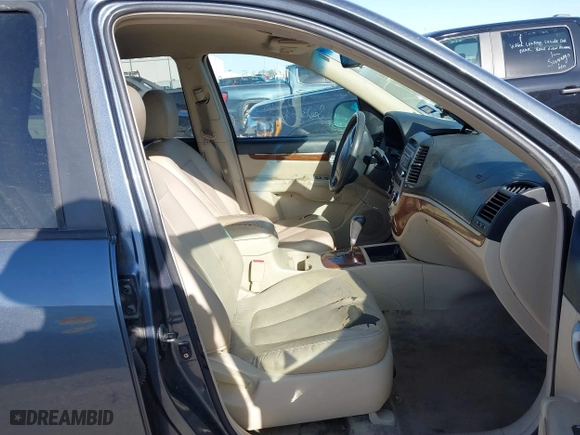 2007 Hyundai Santa Fe GLS with VIN 5NMSG13D17H105827, listed as a IAAI auction lot 41716833 with 231,857 mi miles. Bid and sale history available at carsss.com. Image 5.