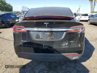 2018 Tesla Model X 75D with VIN 5YJXCAE24JF142506, listed as a Copart auction lot 43536215 with Not Provided miles and Salvage Title. Bid and sale history available at carsss.com. Image 6.