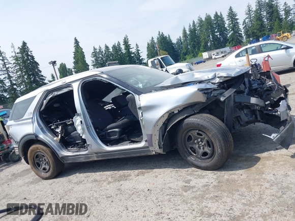 2021 Ford Police Interceptor с VIN 1FM5K8AC0MNA15870, выставлен на аукционе IAAI как лот 42517357 с пробегом Не указан миль и . История ставок и продаж доступна на DreamBid. Изображение 13.