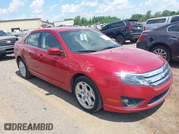 2010 Ford Fusion SE z VIN 3FAHP0HA1AR415945, wystawiony jako IAAI lot #42651204 z przebiegiem 127 765 mil mil oraz . Historia ofert i sprzedaży dostępna na DreamBid. Obrazek 1.