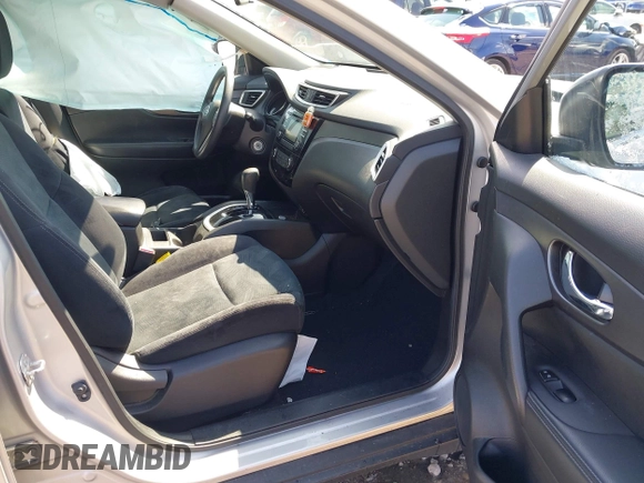 2016 Nissan Rogue S with VIN JN8AT2MV2GW136316, listed as a IAAI auction lot 41921310 with 131,463 mi miles. Bid and sale history available at carsss.com. Image 5.