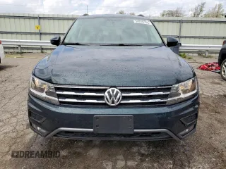 2018 Volkswagen Tiguan S with VIN 3VV0B7AX2JM017137, listed as a Copart auction lot 54618705 with 69,026 mi miles and Clean Title. Bid and sale history available at DreamBid. Image 5.