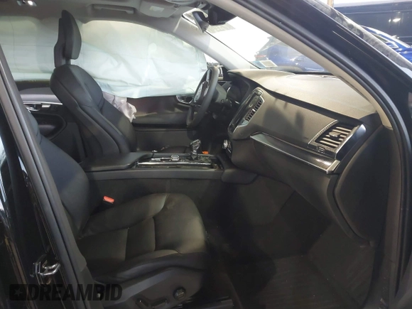 2021 Volvo XC90 Momentum with VIN YV4102PK7M1732128, listed as a IAAI auction lot 41480775 with 61,742 mi miles and . Bid and sale history available at DreamBid. Image 5.