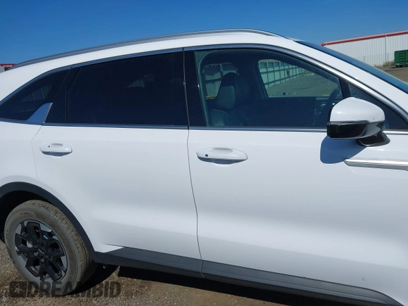 2024 Kia Sorento S with VIN 5XYRL4JC2RG269459, listed as a IAAI auction lot 42666445 with 29,478 mi miles and . Bid and sale history available at DreamBid. Image 14.