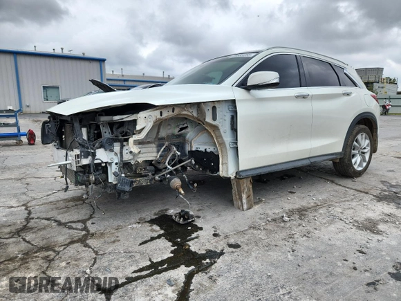 2019 Infiniti QX50 Luxe z VIN 3PCAJ5M32KF119188, wystawiony jako Copart lot #59585655 z przebiegiem 104 987 mil mil oraz Szkoda całkowita • Salvage title. Historia ofert i sprzedaży dostępna na DreamBid. Obrazek 1.