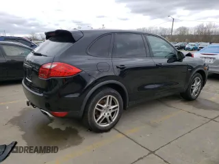 2014 Porsche Cayenne Diesel with VIN WP1AF2A24ELA34560, listed as a Copart auction lot 50152235 with 110,187 mi miles and Salvage title. Bid and sale history available at DreamBid. Image 3.