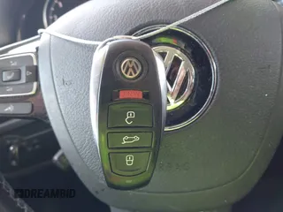 2016 Volkswagen Touareg Sport with VIN WVGEF9BP0GD012148, listed as a IAAI auction lot 42195030 with 95,984 mi miles and . Bid and sale history available at DreamBid. Image 11.