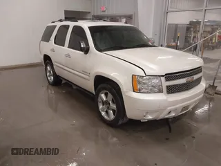 2008 Chevrolet Tahoe LTZ с VIN 1GNFC13038R271085, выставлен на аукционе IAAI как лот 41408341 с пробегом 243 263 миль миль и . История ставок и продаж доступна на DreamBid. Изображение 1.