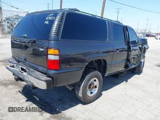 2005 Chevrolet Suburban LT z VIN 3GNGC26G85G249890, wystawiony jako IAAI lot #42348239 z przebiegiem 185 416 mil mil oraz . Historia ofert i sprzedaży dostępna na DreamBid. Obrazek 4.
