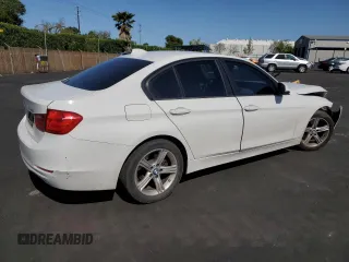 2012 BMW 3 Series 328i z VIN WBA3A5G54CNP16588, wystawiony jako Copart lot #52438505 z przebiegiem 185 499 mil mil oraz Szkoda całkowita • Salvage title. Historia ofert i sprzedaży dostępna na DreamBid. Obrazek 3.