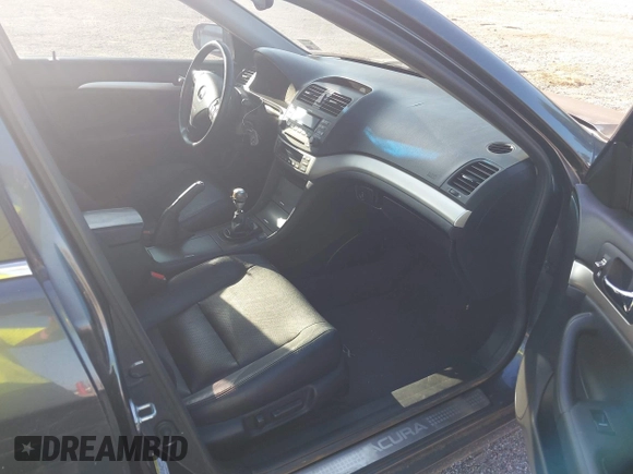 2005 Acura TSX with VIN JH4CL95855C018375, listed as a IAAI auction lot 42778290 with 142,627 mi miles and . Bid and sale history available at DreamBid. Image 5.