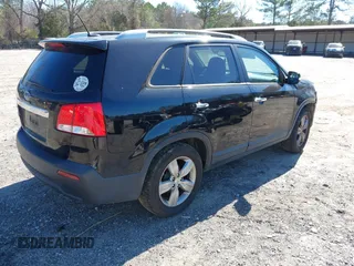 2012 Kia Sorento EX with VIN 5XYKU4A61CG268223, listed as a IAAI auction lot 41673138 with 174,745 mi miles. Bid and sale history available at carsss.com. Image 4.