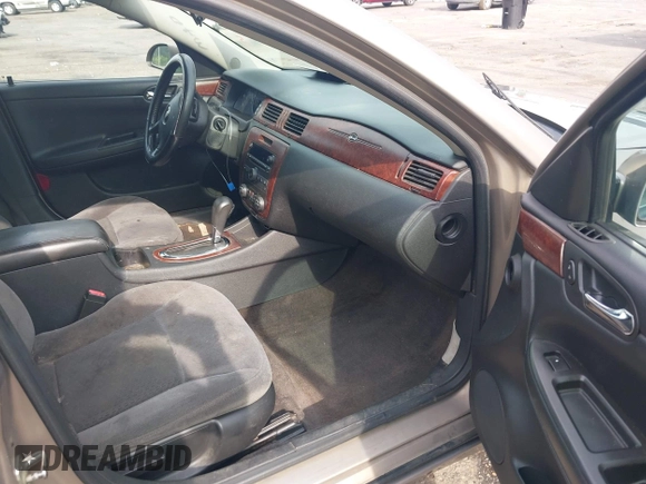 2006 Chevrolet Impala LT 3.9L with VIN 2G1WC581669260728, listed as a IAAI auction lot 42083030 with 240,177 mi miles and . Bid and sale history available at DreamBid. Image 5.