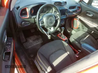2015 Jeep Renegade Trailhawk z VIN ZACCJBCT8FPC23014, wystawiony jako Copart lot #60025465 z przebiegiem 46 645 mil mil oraz Czysty tytuł • Clean title. Historia ofert i sprzedaży dostępna na DreamBid. Obrazek 8.