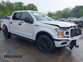 2020 Ford F-150 XL z VIN 1FTEW1E51LFB19935, wystawiony jako IAAI lot #42090440 z przebiegiem 77 295 mil mil oraz . Historia ofert i sprzedaży dostępna na DreamBid. Obrazek 1.