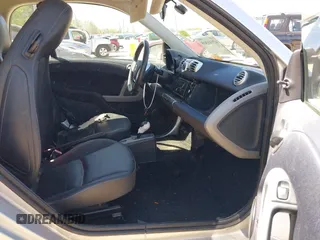 2014 Smart fortwo Pure with VIN WMEEJ3BA2EK733819, listed as a IAAI auction lot 42041305 with 69,018 mi miles and . Bid and sale history available at DreamBid. Image 5.