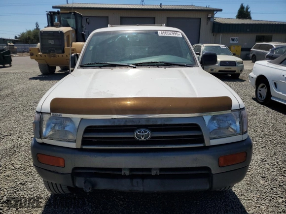 1998 Toyota 4Runner with VIN JT3HM84R8W0028608, listed as a Copart auction lot 65652995 with 205,899 mi miles and Clean title. Bid and sale history available at DreamBid. Image 5.
