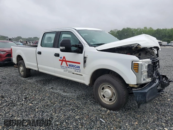 2017 Ford F-350 XL с VIN 1FT7W3AT8HEE58455, выставлен на аукционе Copart как лот 54678205 с пробегом 196 545 миль миль и Списание • Salvage title. История ставок и продаж доступна на DreamBid. Изображение 4.