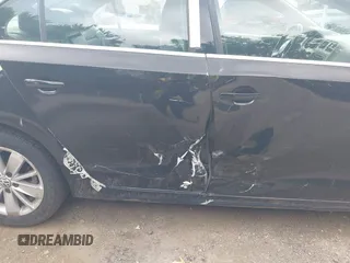 2015 Volkswagen Jetta SE z VIN 3VWD17AJXFM338250, wystawiony jako IAAI lot #42651860 z przebiegiem 119 751 mil mil oraz . Historia ofert i sprzedaży dostępna na DreamBid. Obrazek 6.